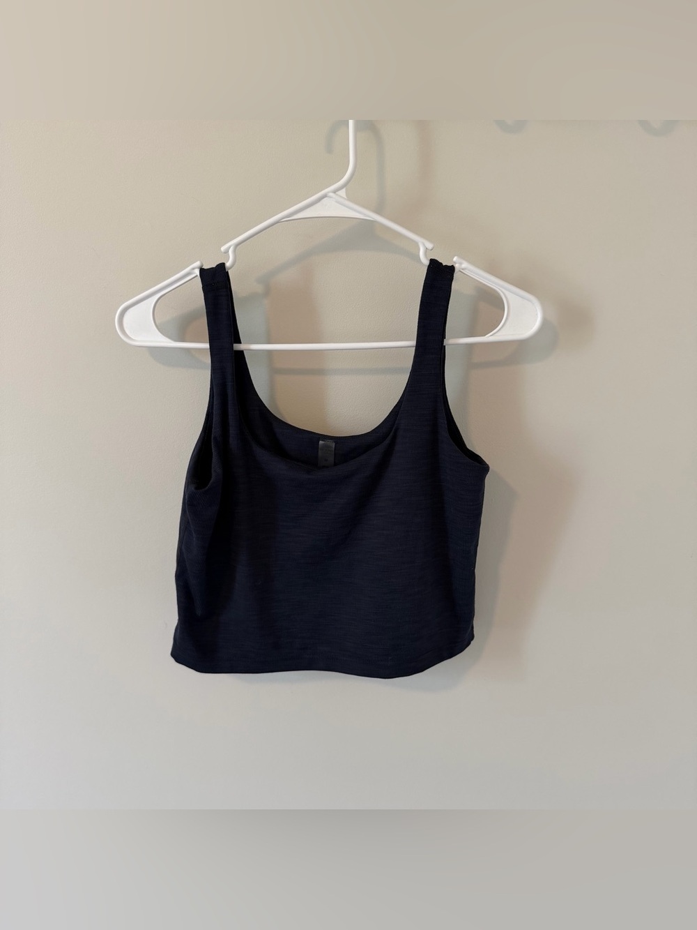 Beyond Yoga Keep It Simple Cropped Tank Heather Rib Navy Blue Size Medium